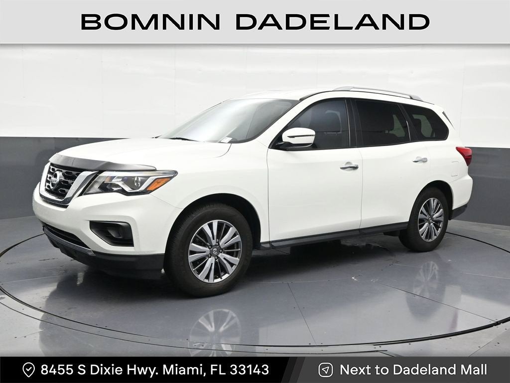 2020 Nissan Pathfinder SV