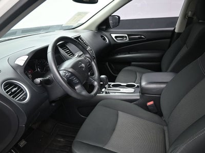 2020 Nissan Pathfinder SV