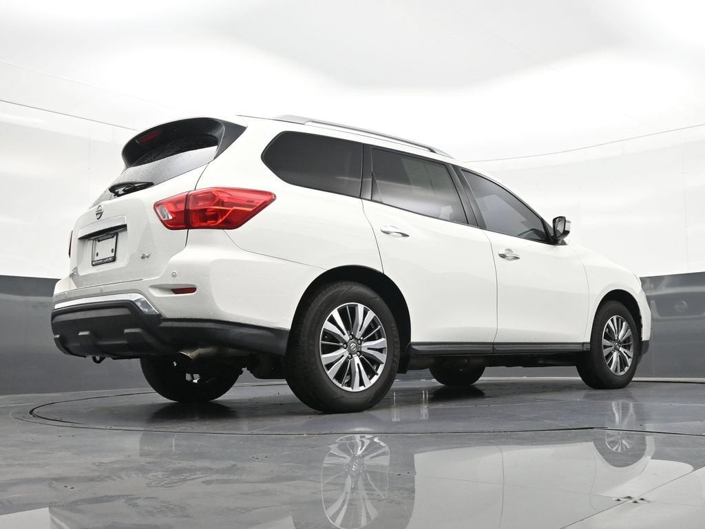 2020 Nissan Pathfinder SV