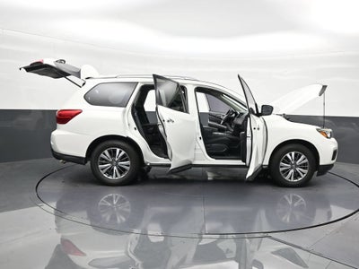 2020 Nissan Pathfinder SV