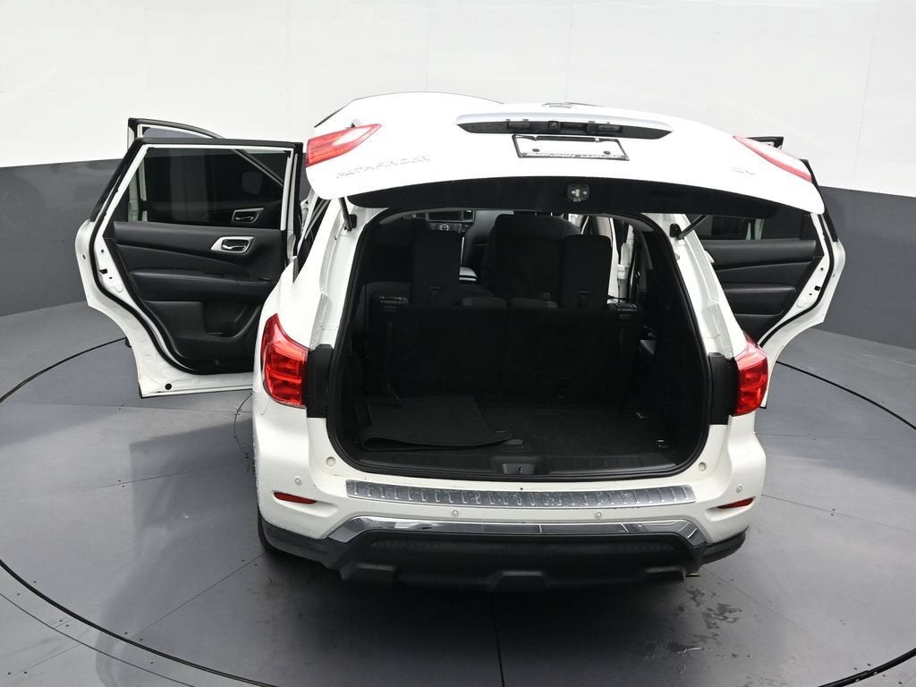 2020 Nissan Pathfinder SV
