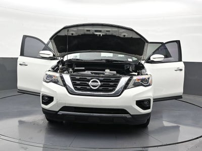 2020 Nissan Pathfinder SV