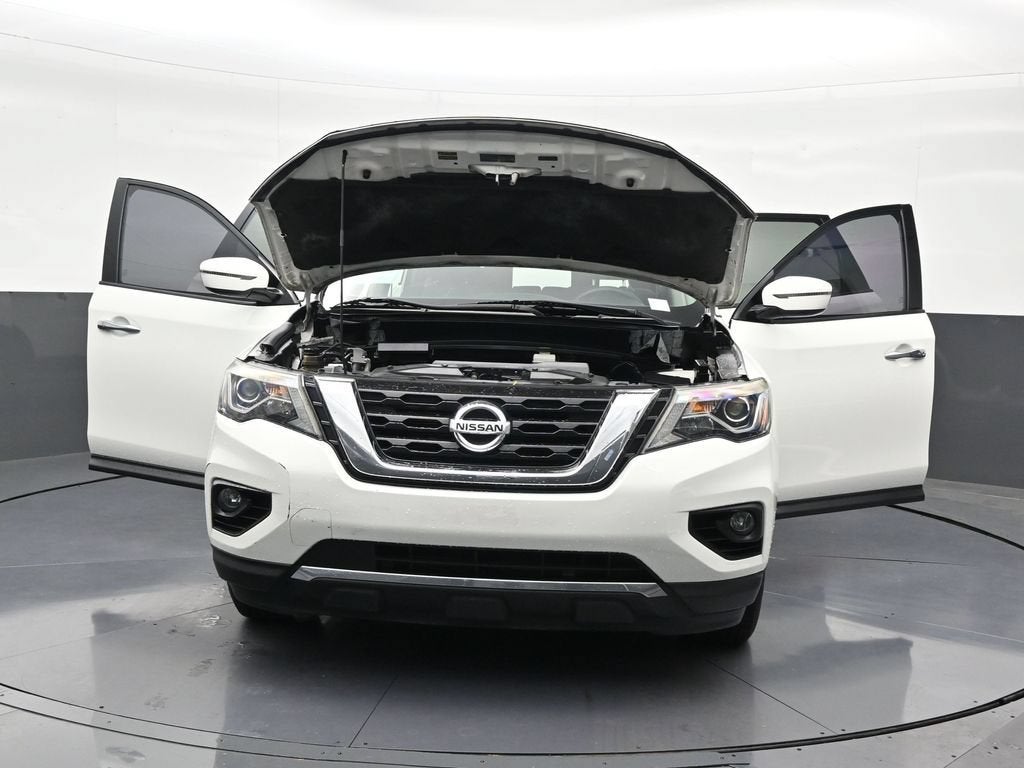2020 Nissan Pathfinder SV