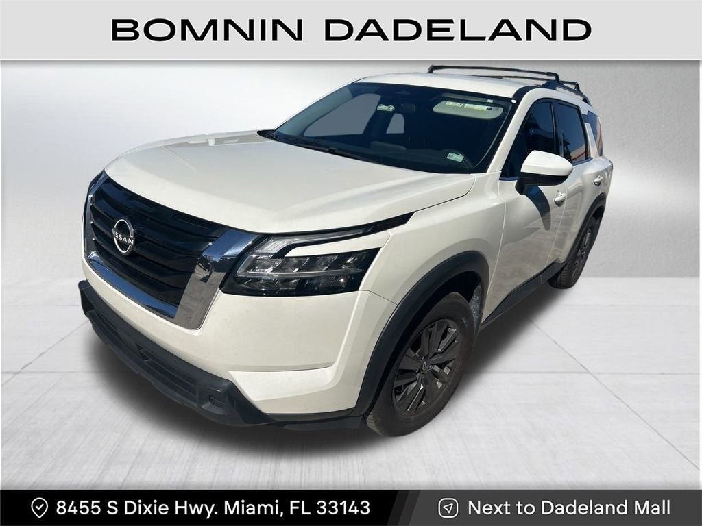 2022 Nissan Pathfinder SV