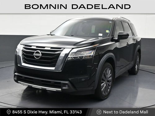 2022 Nissan Pathfinder SL