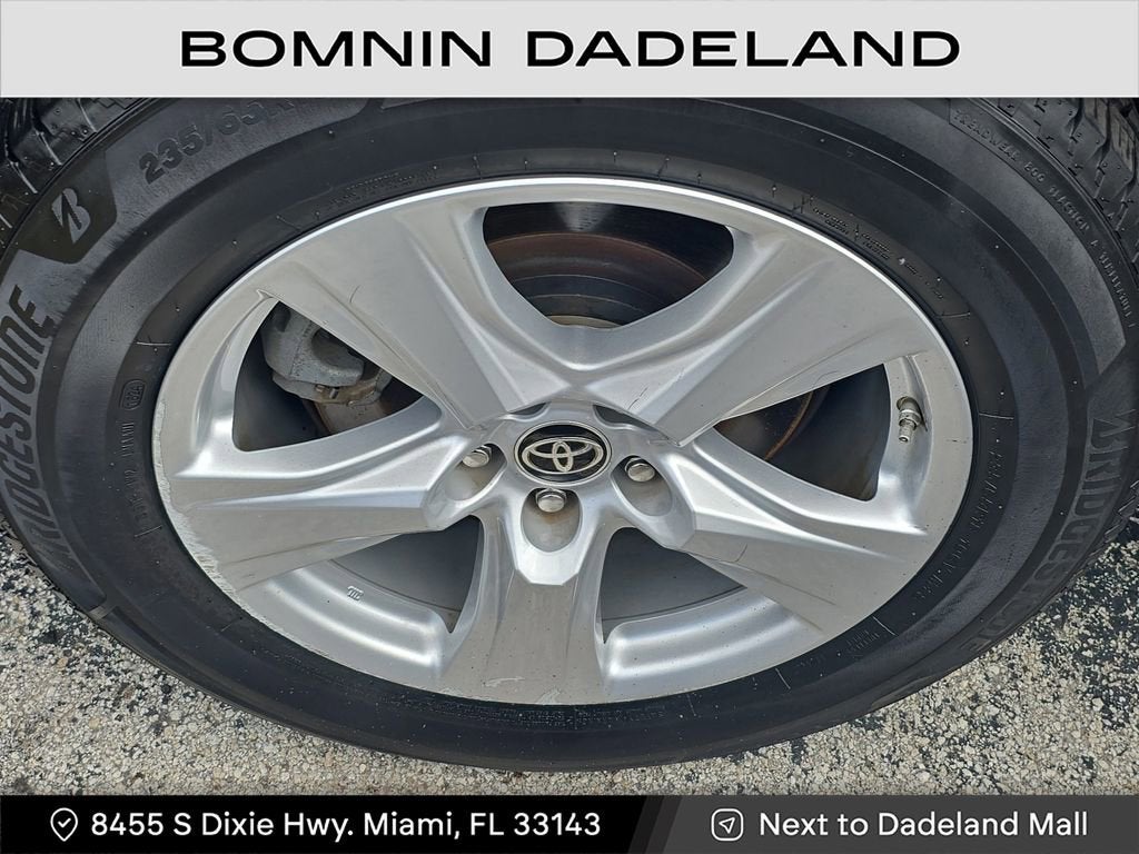 2022 Toyota Highlander L