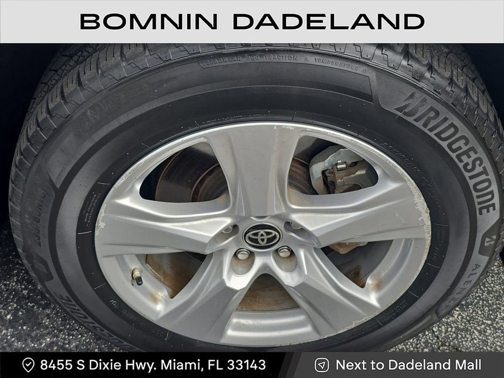 2022 Toyota Highlander L