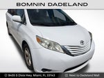 2017 Toyota Sienna LE Auto Access Seat