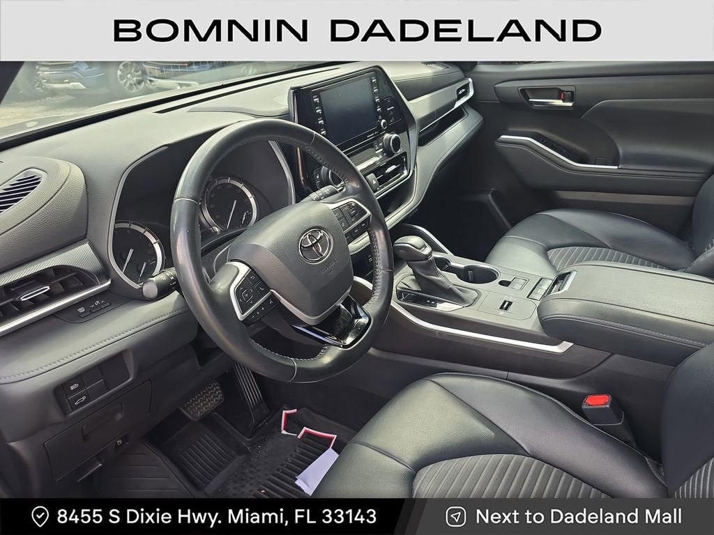 2022 Toyota Highlander XSE