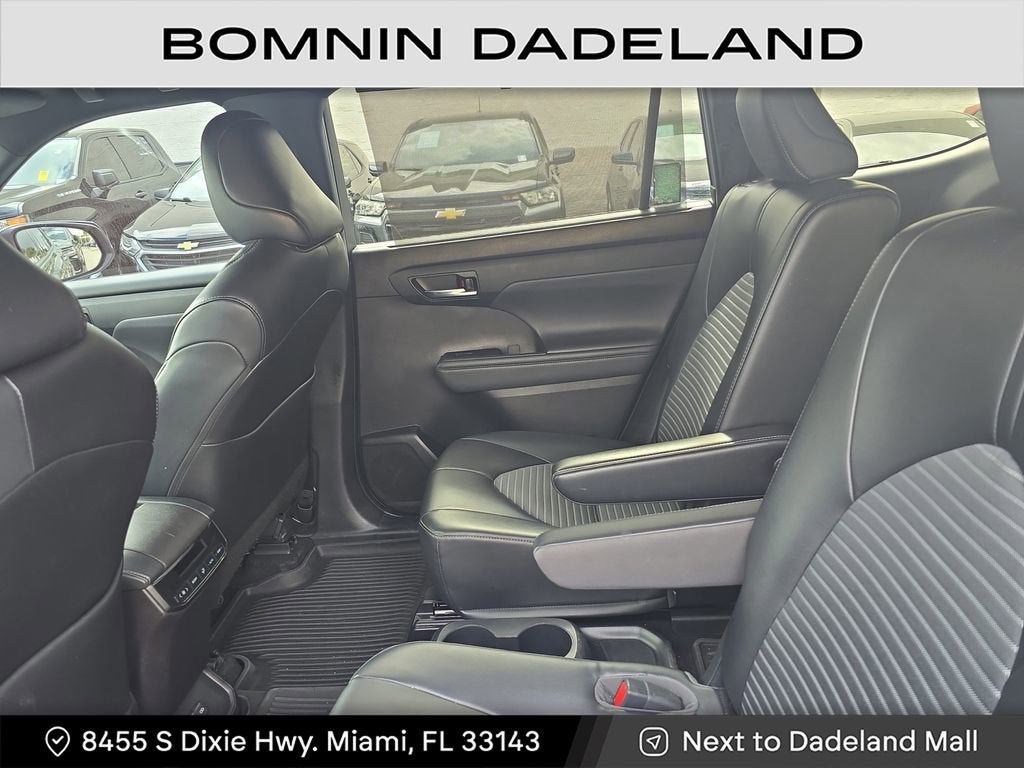 2022 Toyota Highlander XSE