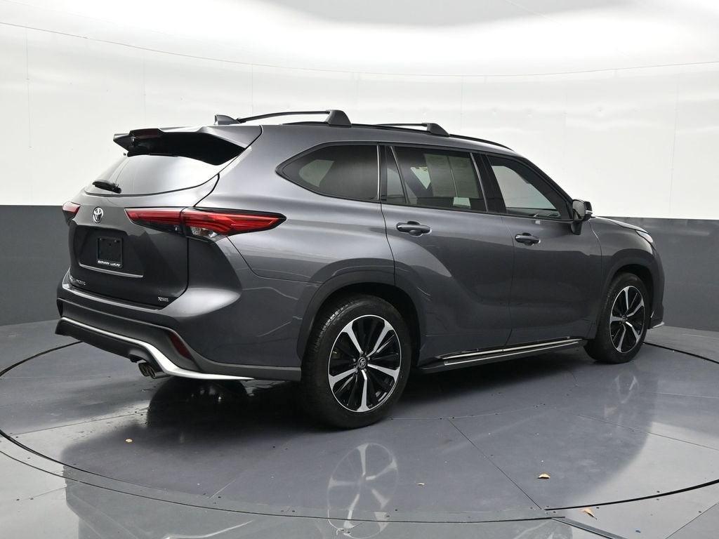 2022 Toyota Highlander XSE