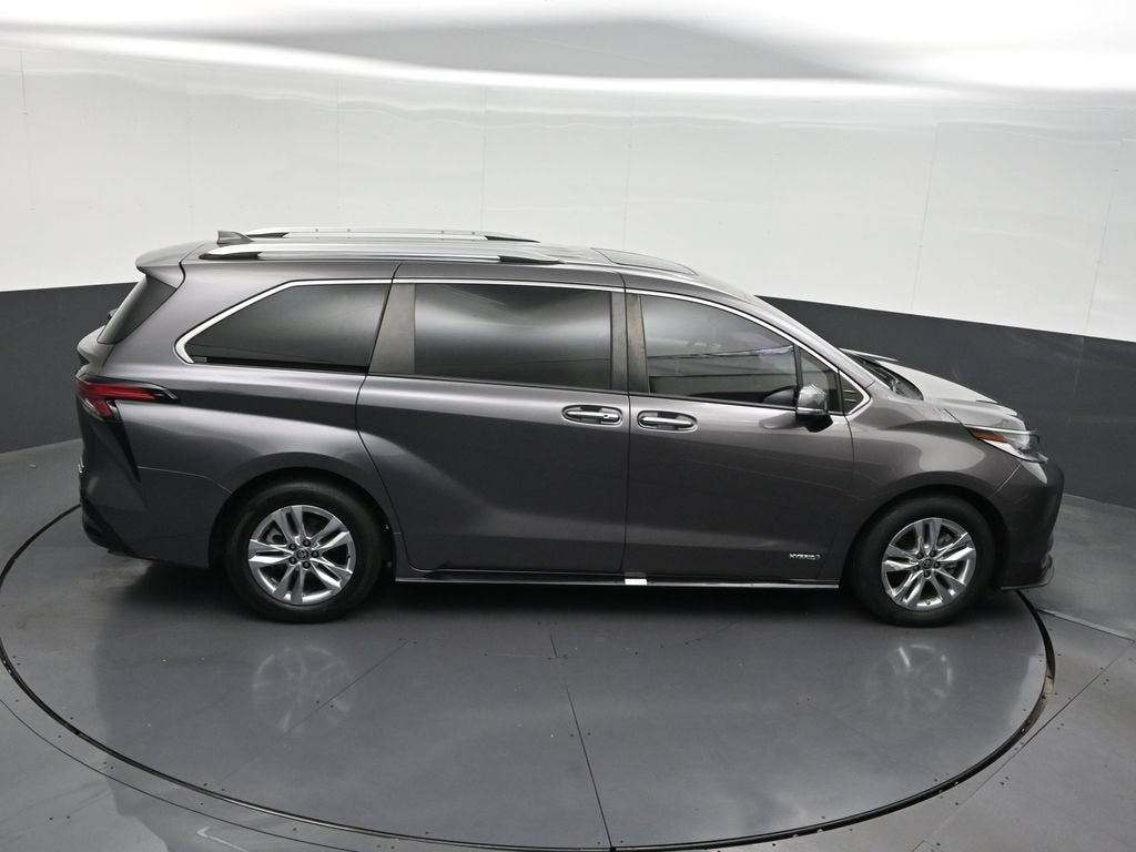2021 Toyota Sienna Platinum