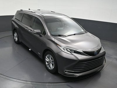 2021 Toyota Sienna Platinum