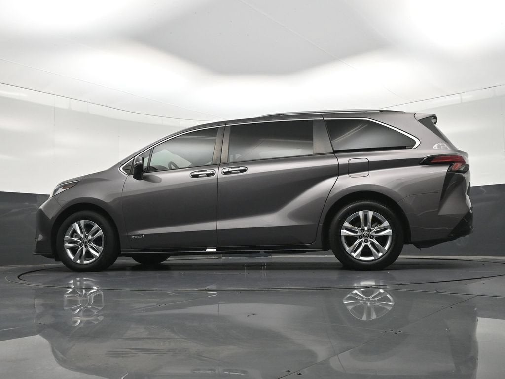 2021 Toyota Sienna Platinum