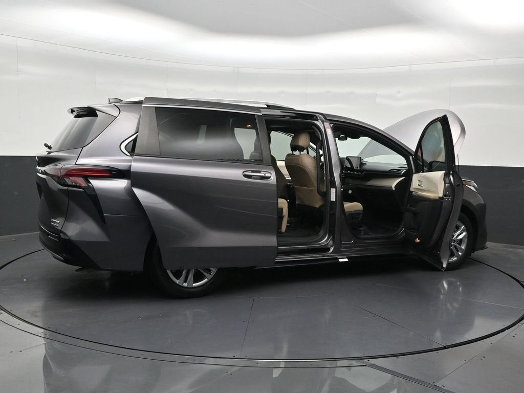 2021 Toyota Sienna Platinum