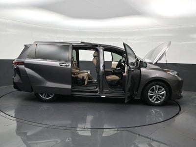 2021 Toyota Sienna Platinum