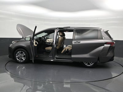2021 Toyota Sienna Platinum