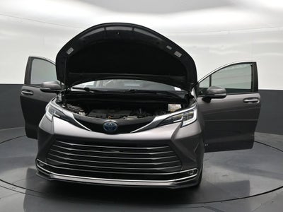 2021 Toyota Sienna Platinum