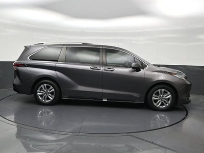 2021 Toyota Sienna Platinum
