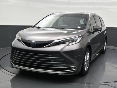 2021 Toyota Sienna Platinum