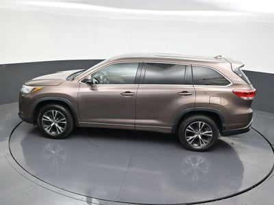 2018 Toyota Highlander LE