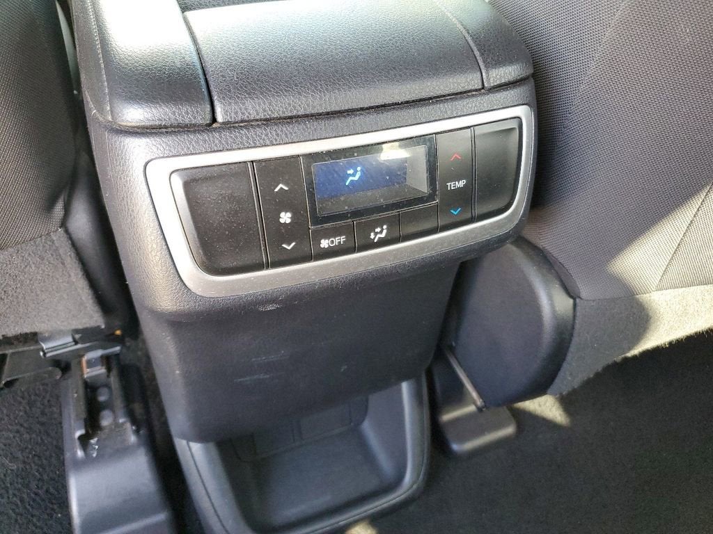 2018 Toyota Highlander LE