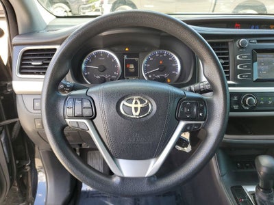 2018 Toyota Highlander LE