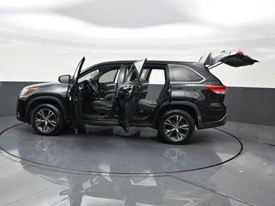 2018 Toyota Highlander LE