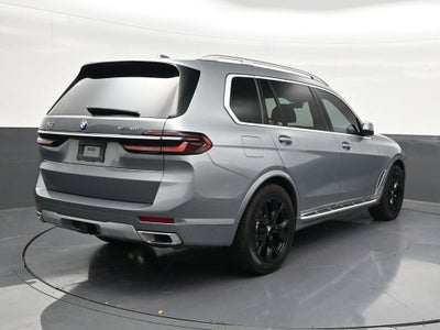 2025 BMW X7 xDrive40i