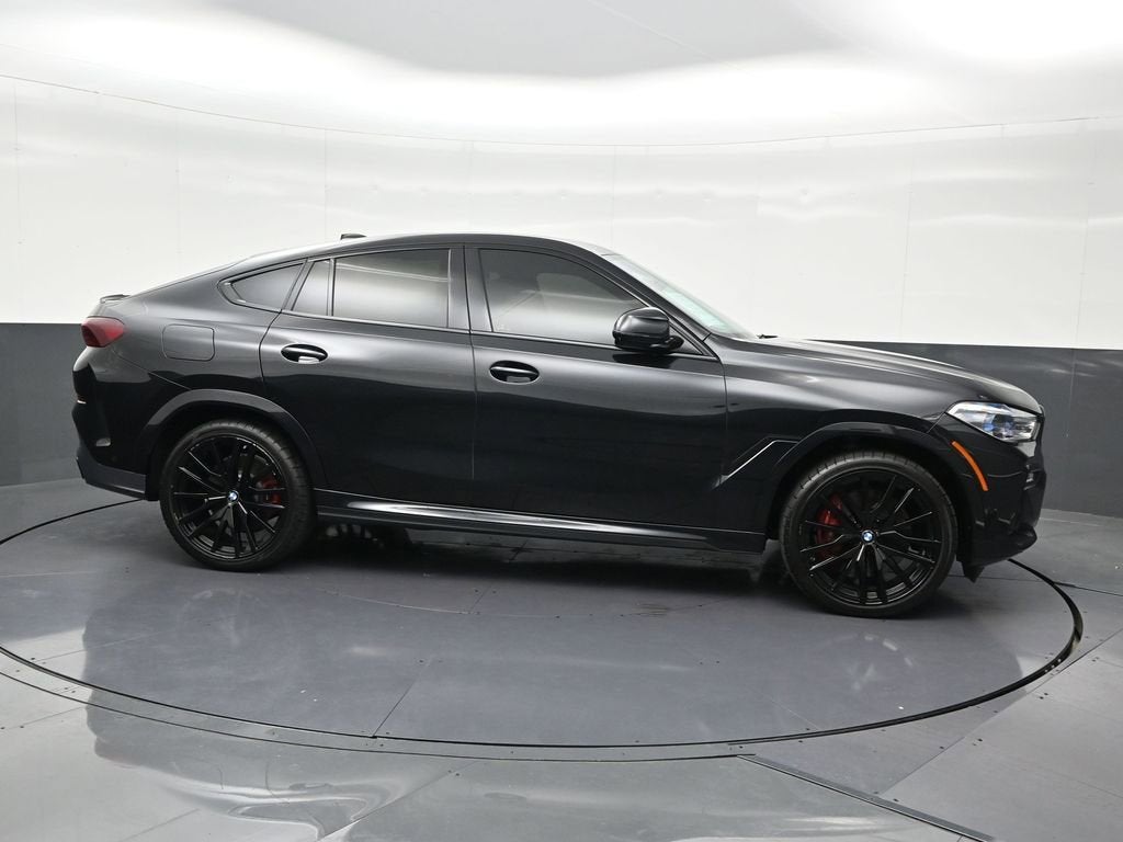 2021 BMW X6 M50i
