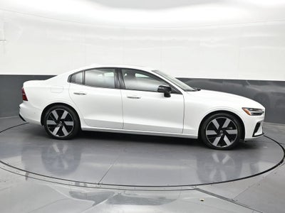 2024 Volvo S60 Recharge Plug-In Hybrid T8 Plus Dark Theme