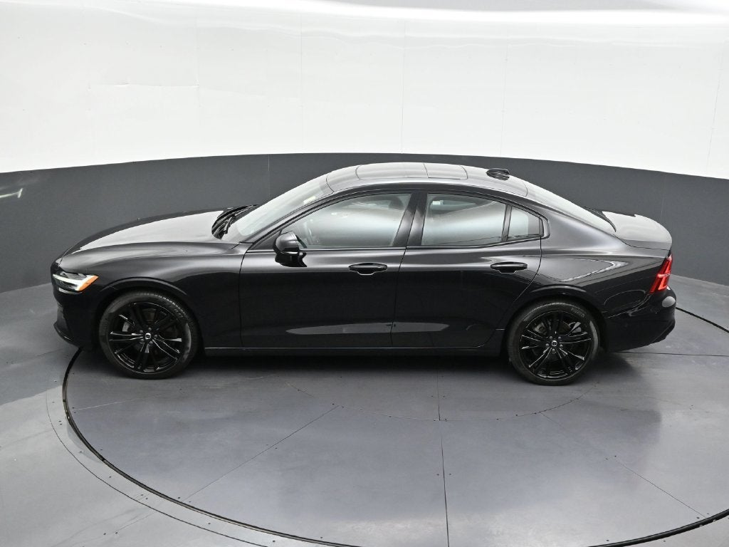2024 Volvo S60 Plus Black Edition