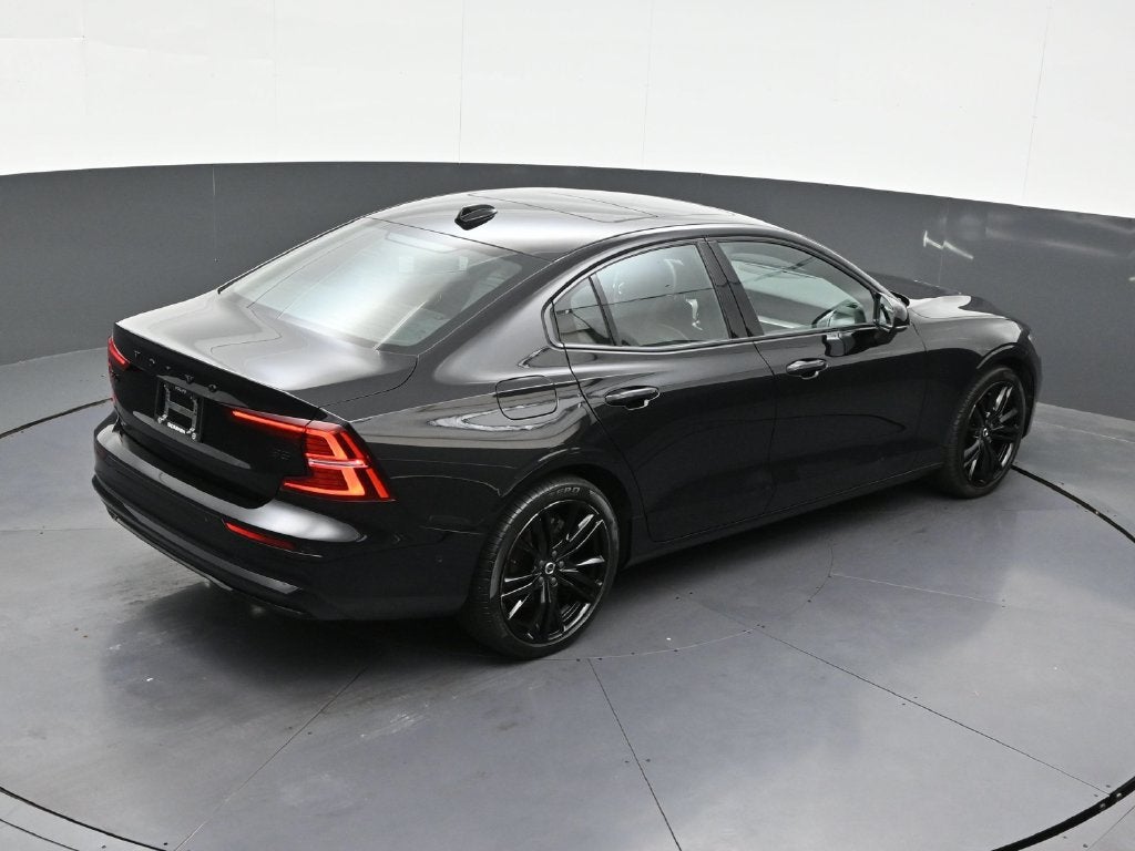 2024 Volvo S60 Plus Black Edition