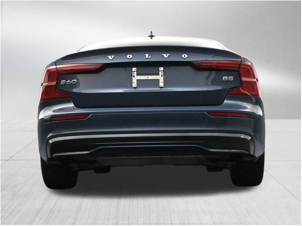 2023 Volvo S60 Core Dark Theme