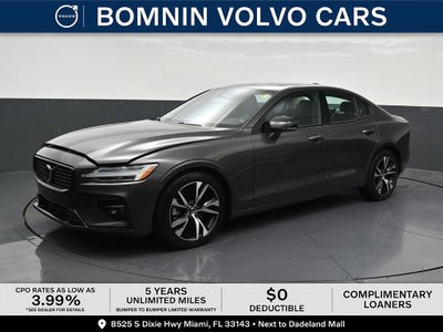 2024 Volvo S60 B5 Core Dark Theme