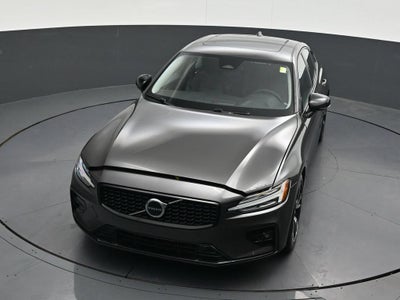 2024 Volvo S60 B5 Core Dark Theme