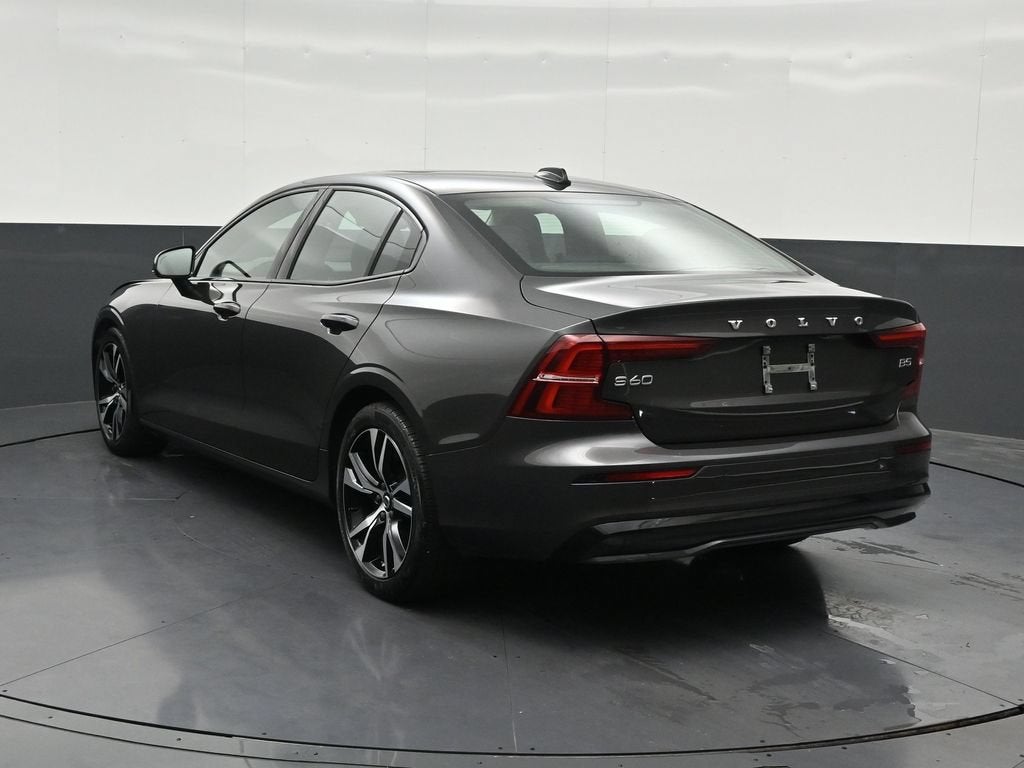 2024 Volvo S60 B5 Core Dark Theme