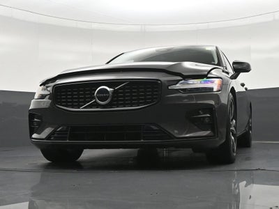 2024 Volvo S60 B5 Core Dark Theme
