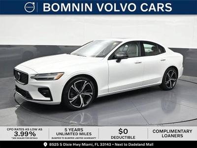 2024 Volvo S60 B5 Plus Dark Theme