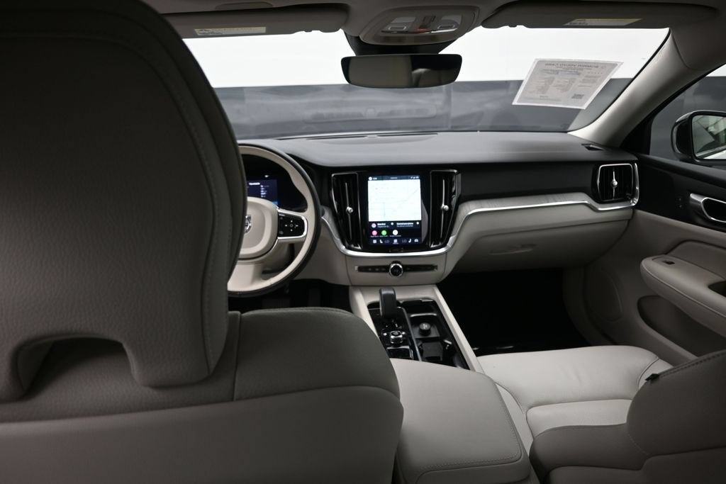 2024 Volvo S60 B5 Plus Dark Theme