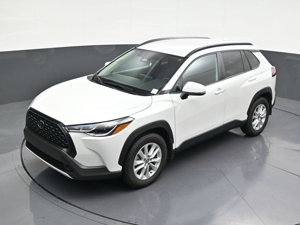 2024 Toyota Corolla Cross LE
