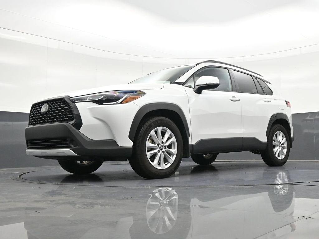 2024 Toyota Corolla Cross LE