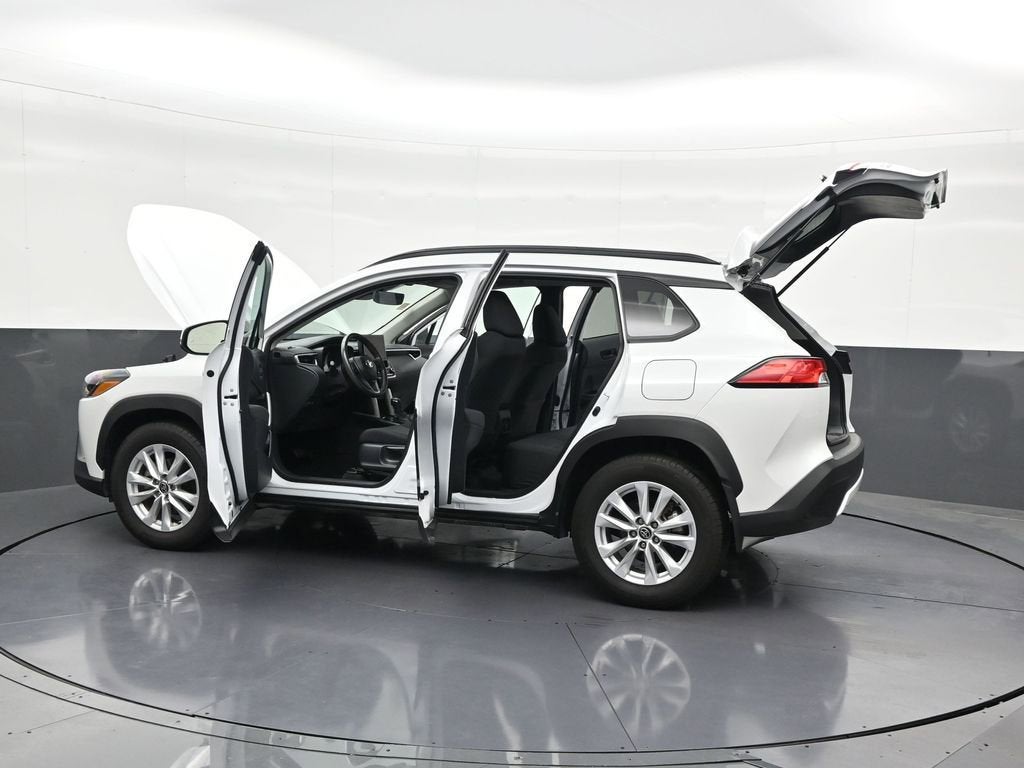 2024 Toyota Corolla Cross LE