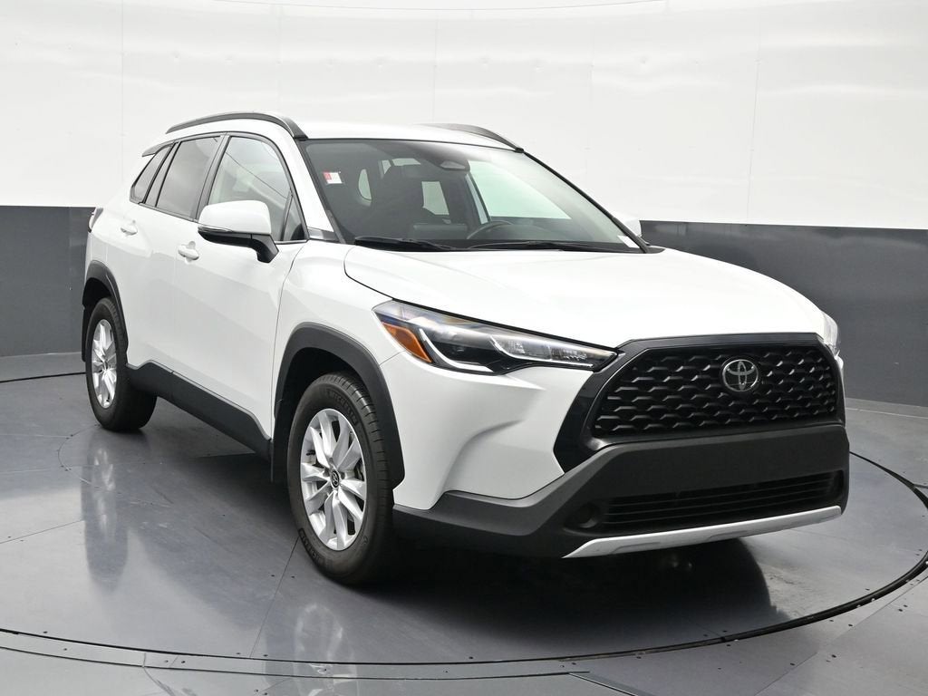2024 Toyota Corolla Cross LE