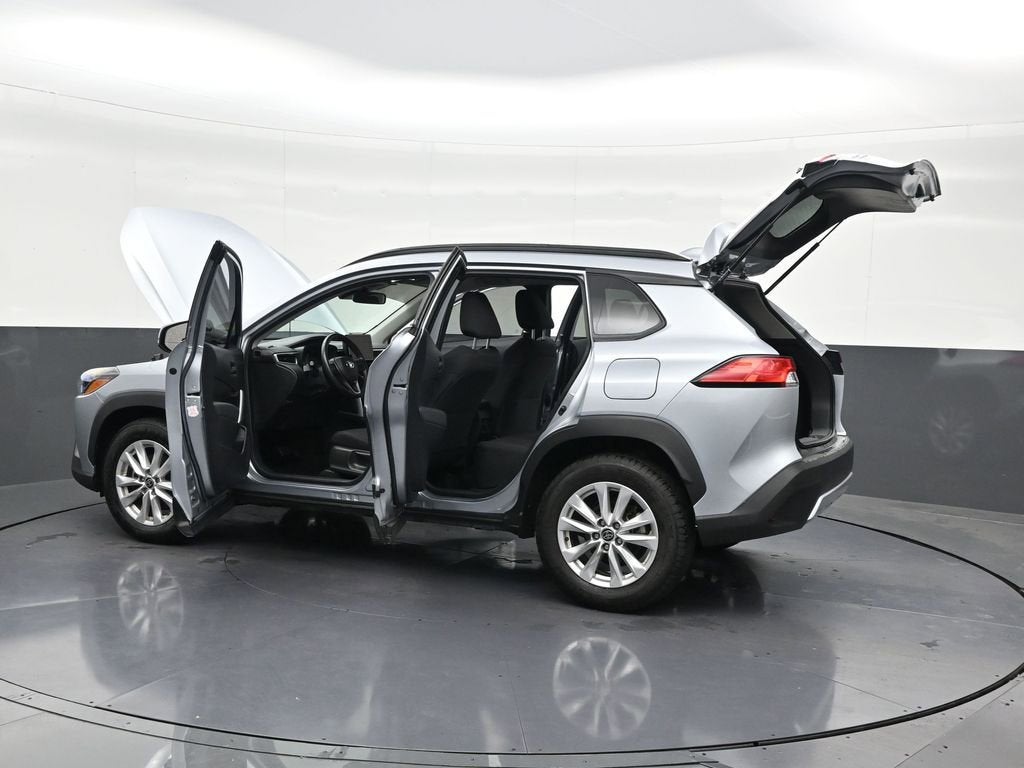 2023 Toyota Corolla Cross LE