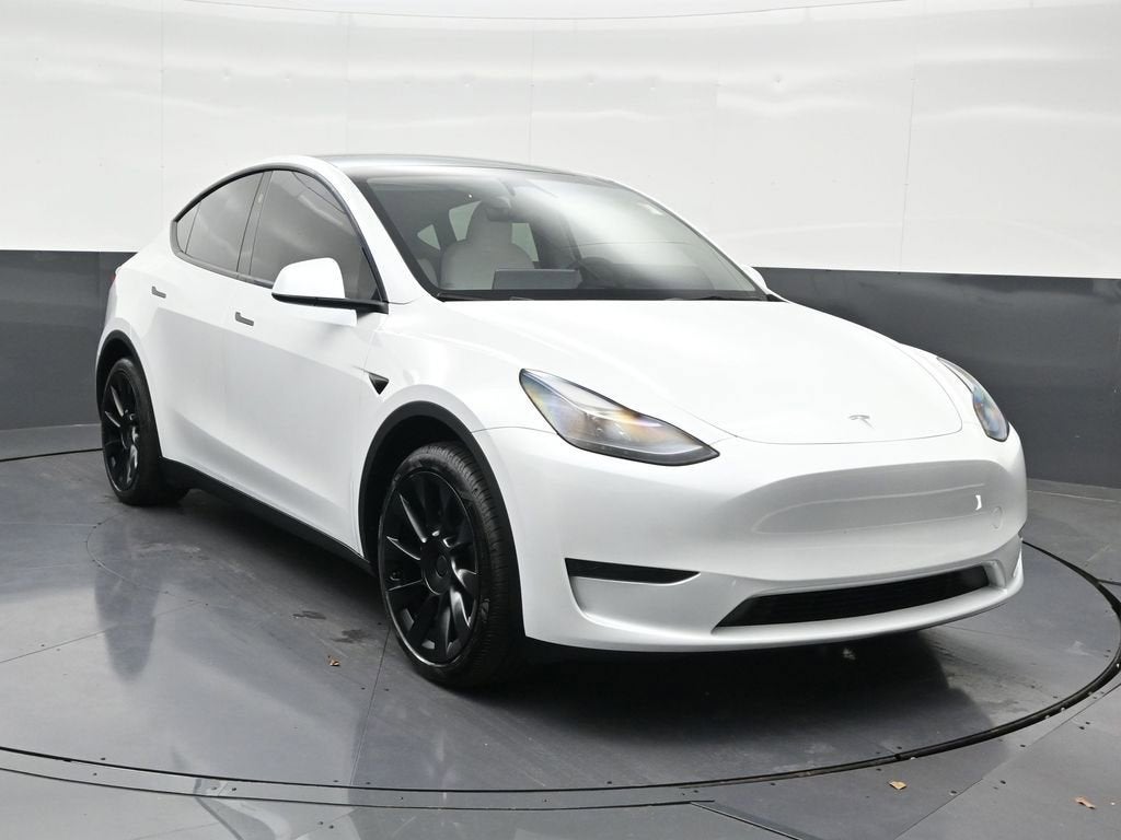 2024 Tesla Model Y LONG RANGE