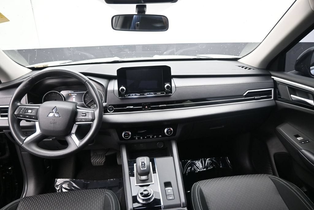 2024 Mitsubishi Outlander ES 2.5 2WD