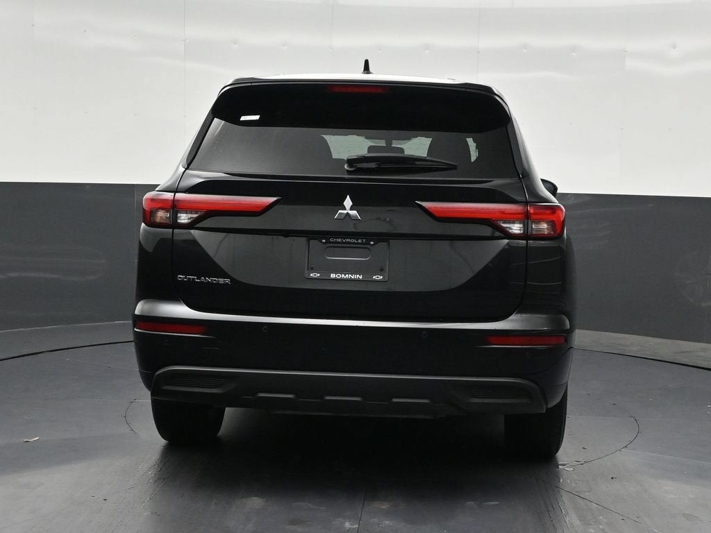 2024 Mitsubishi Outlander ES 2.5 2WD