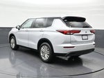 2024 Mitsubishi Outlander ES
