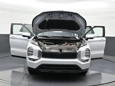 2024 Mitsubishi Outlander ES